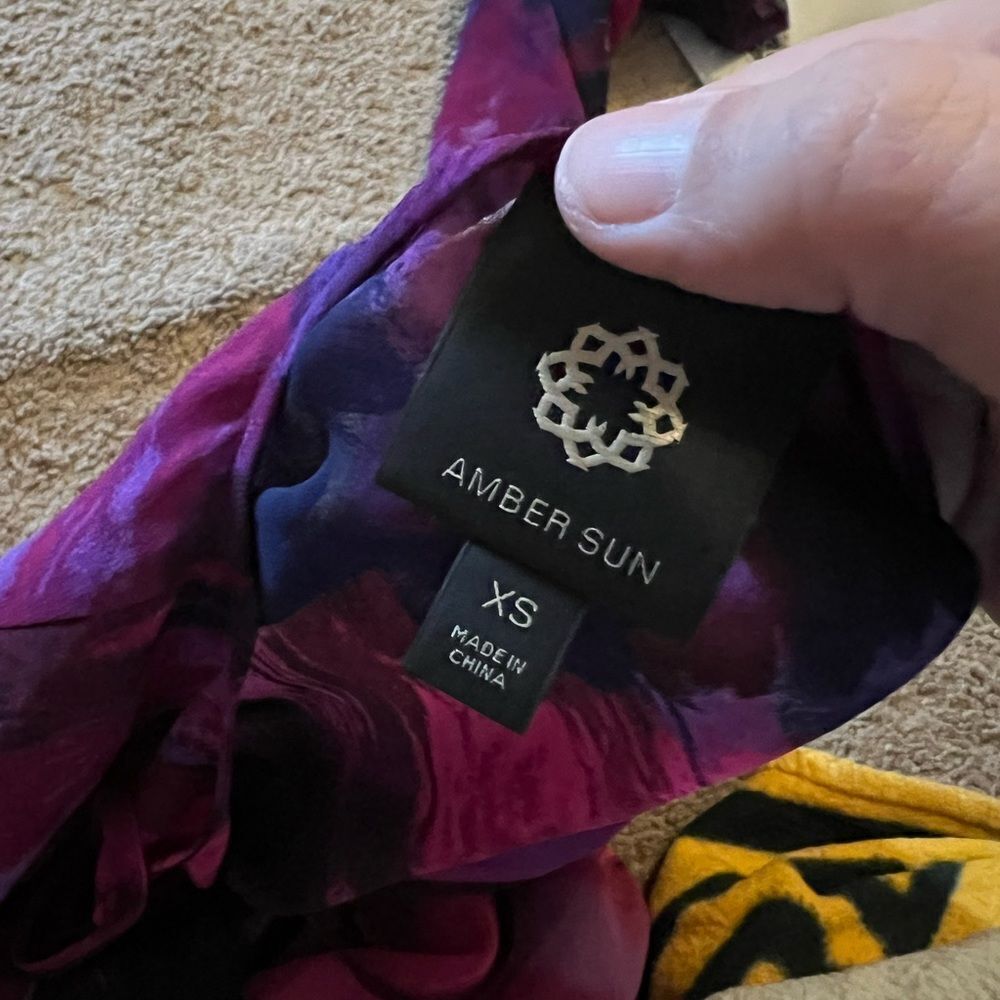 Amber sun sheer blouse xs - Picture 9 of 9